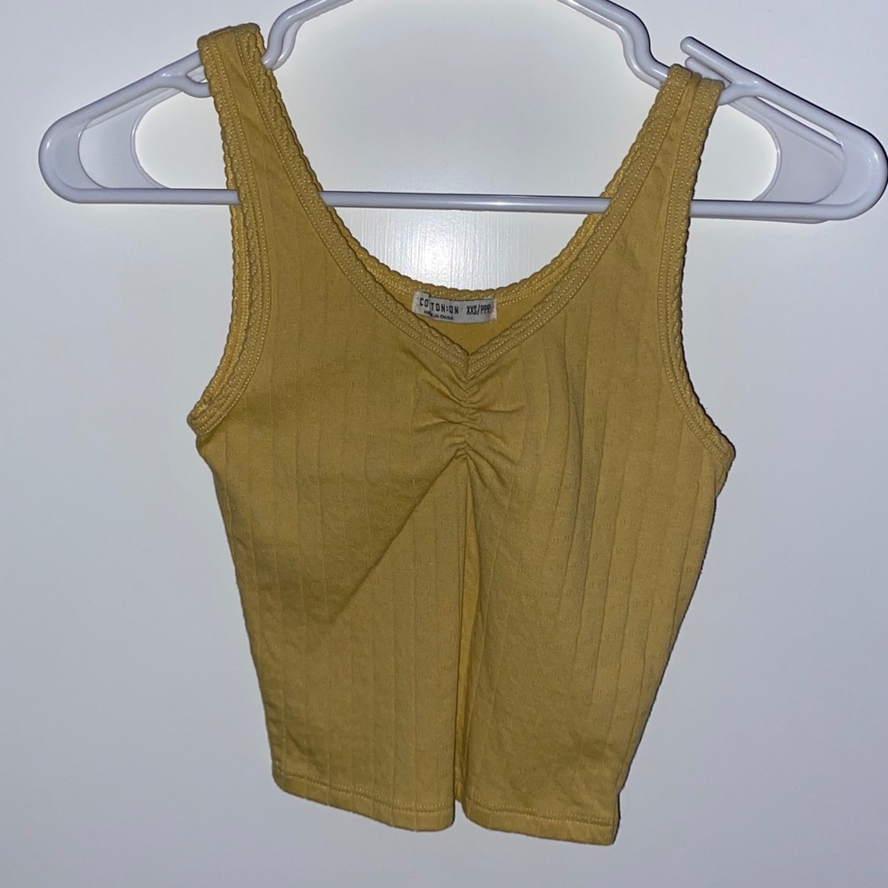 1 Tank Top + 1 cropped top set